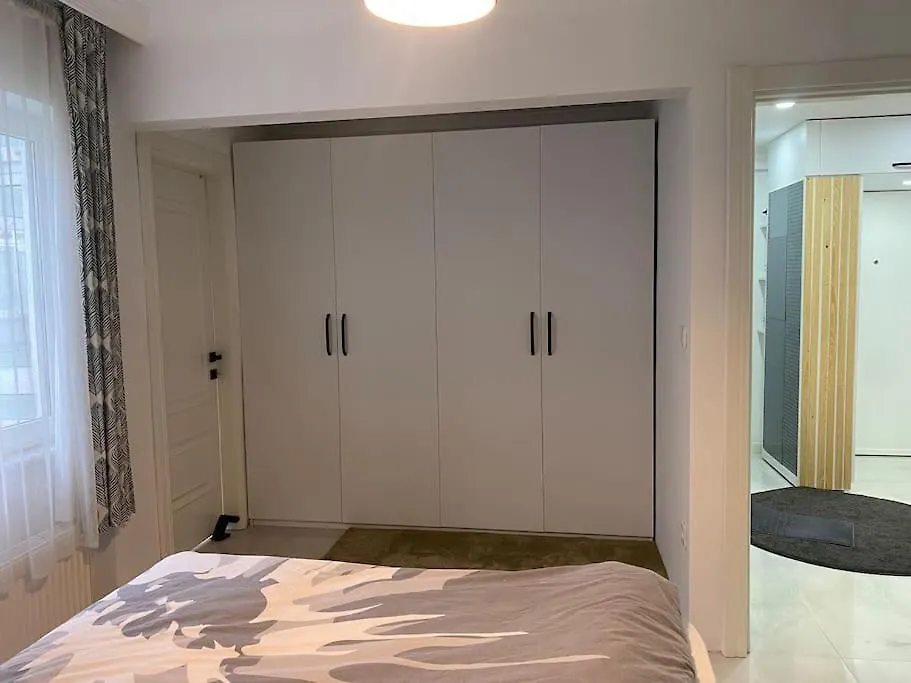 Seaside Cosy Flat With A Nice Balcony Istanbul Apartment